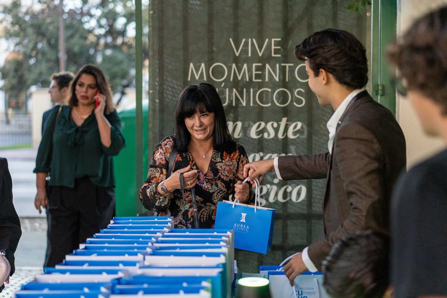 PR & Influencer Marketing · Áurea Clinic