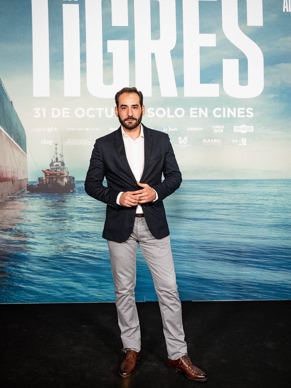 Alberto Rodríguez y equipo de Los Tigres