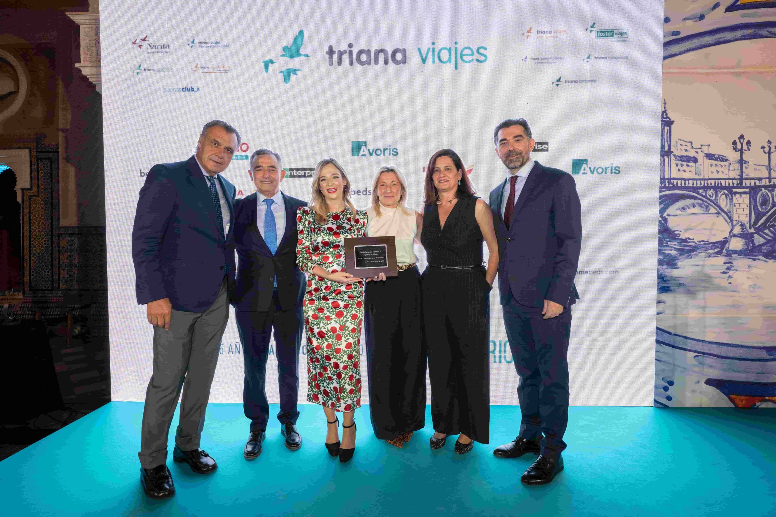 Representantes institucionales en Viajes Triana