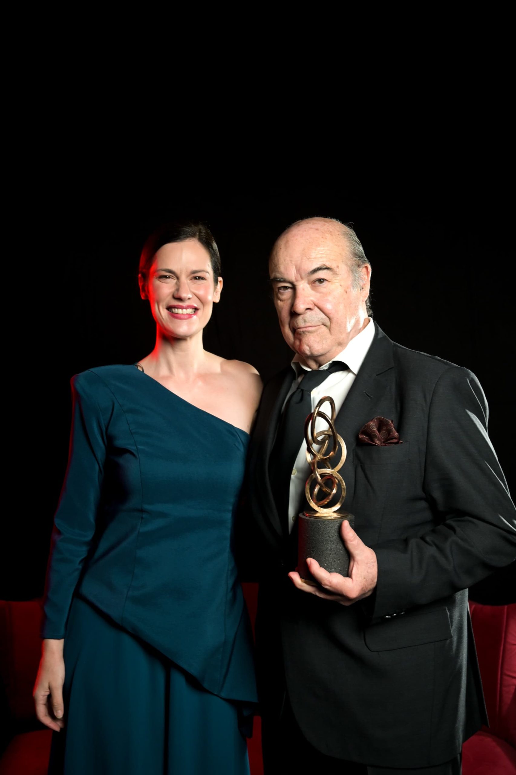 I Edición Premios Anillos de Oro